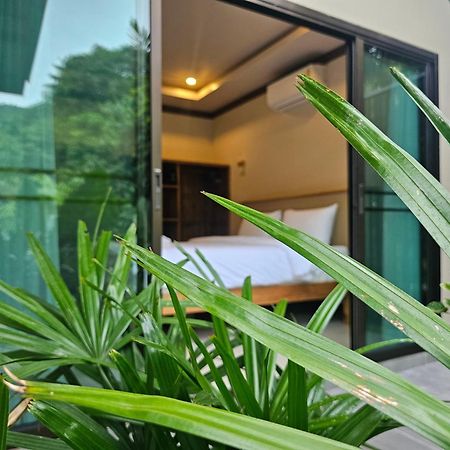 Bang Po Hut Hotel Ban Bang Po Екстериор снимка