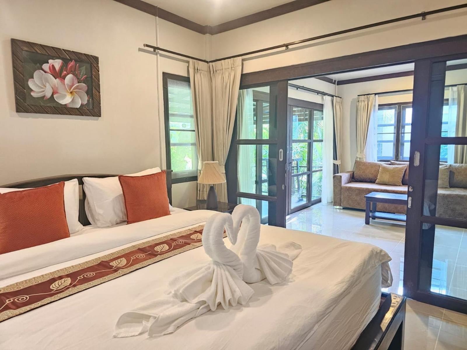 Bang Po Hut Hotel Ban Bang Po Екстериор снимка