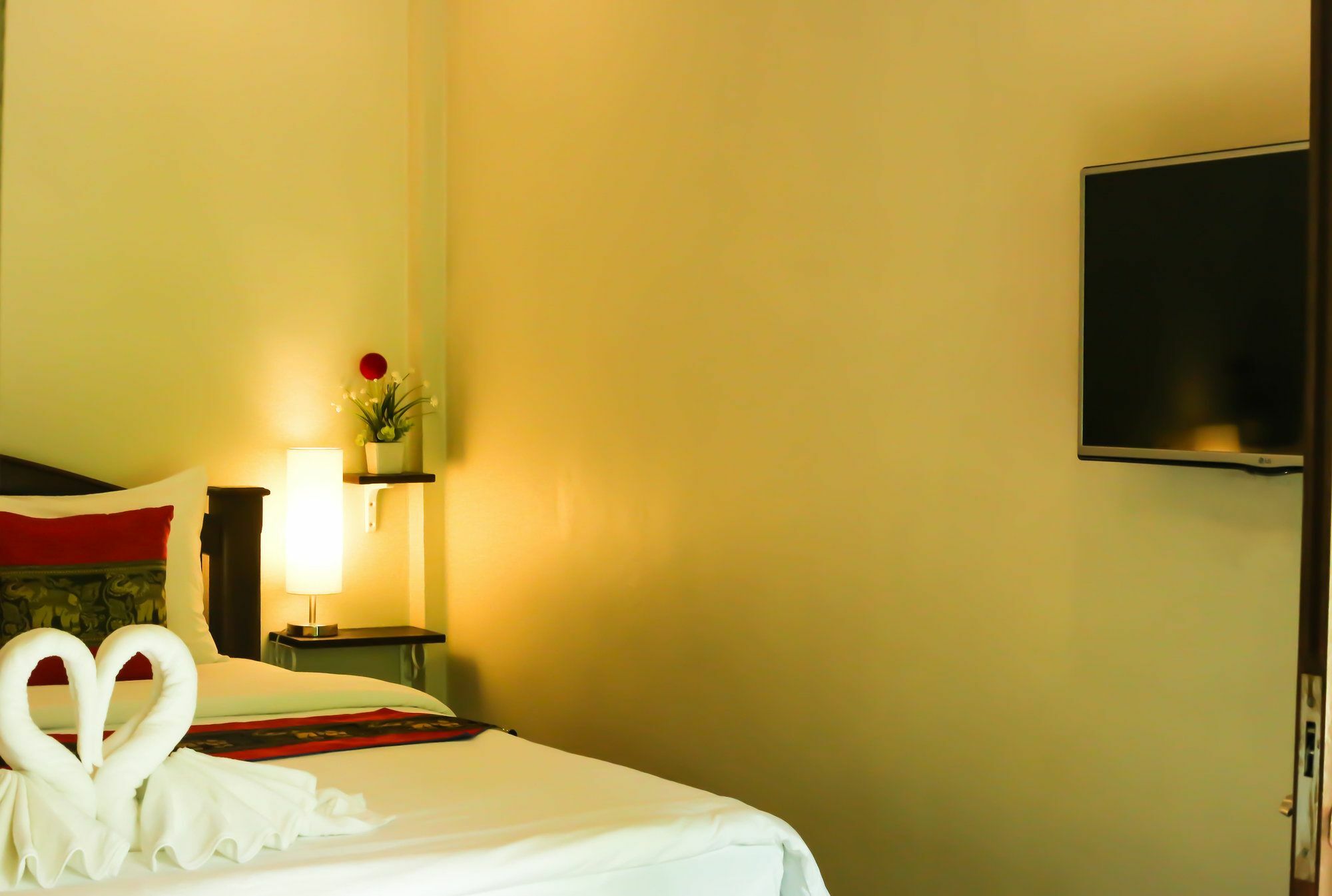 Bang Po Hut Hotel Ban Bang Po Екстериор снимка
